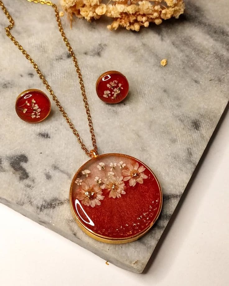 Radiant Red Floral Resin Jewelry Set | Pendant & Matching Earrings